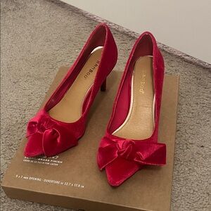 BAMBOO Women's Vibrant Pink Velvet Heels with Bow